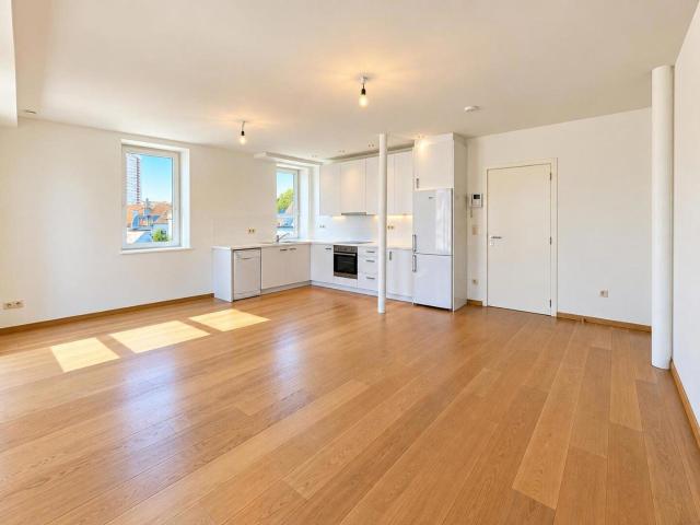 Appartement 2 chambres avec terrasse – Dernier étage au calm