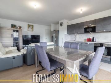 Appartement 2 chambres avec terrasse et parking sous sol !