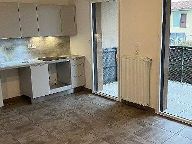 Appartement 2 chambres avec terrasses parking et garage Dard
