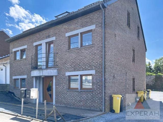 Appartement 2 chambres à Jalhay avec parking et balcon