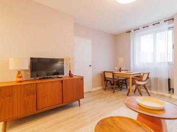Appartement 2 chambres à louer à Auteuil Nord, Paris