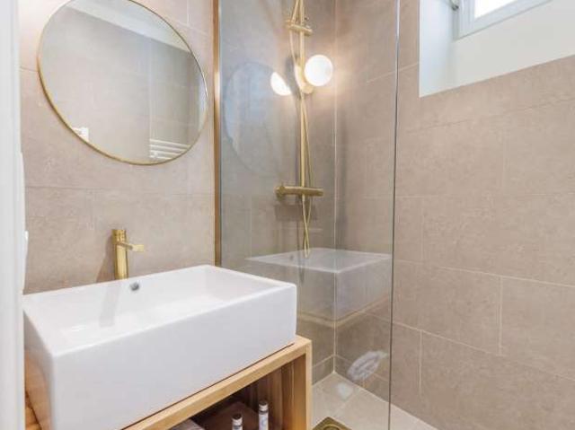 Appartement 2 chambres à louer à Saint Placide, Paris