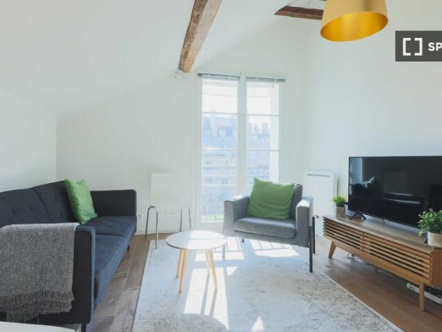 Appartement 2 chambres à louer aux Îles, Paris