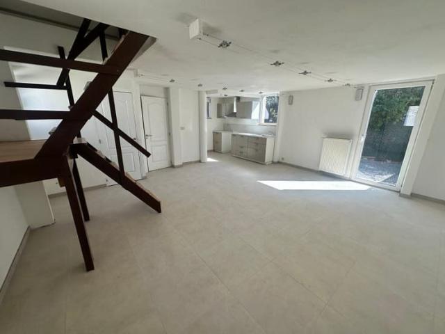 Appartement 2 chambres à Saint Georges sur Meuse
