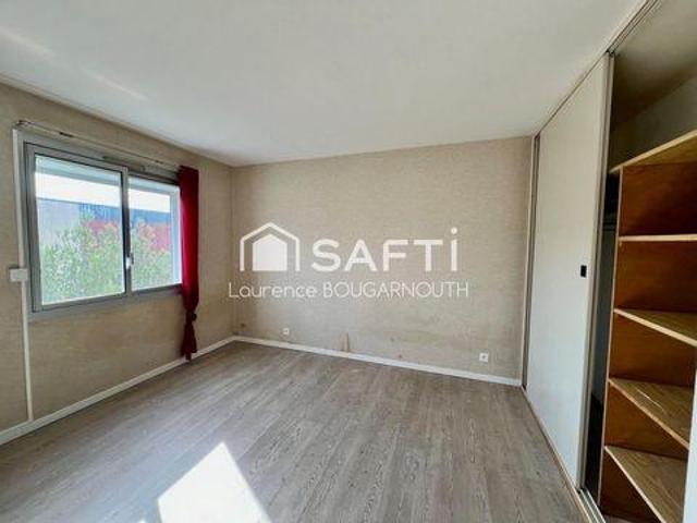Appartement 2 chambres, Bagnols Languedoc 30200 ES98336820