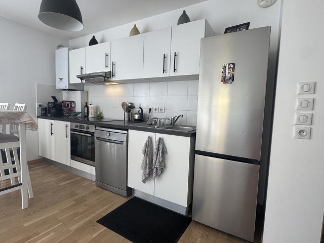 APPARTEMENT 2 CHAMBRES BALCON PARKING BORDEAUX CAUDERAN CENTRE