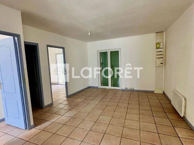 Appartement 2 chambres Beaucaire en RDC