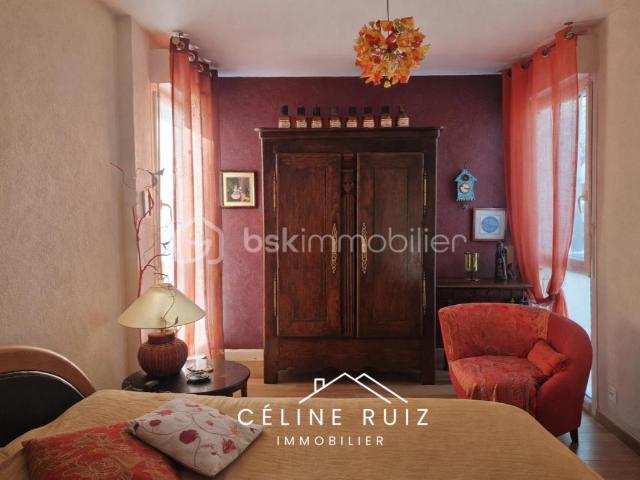 Appartement 2 chambres box fermé et parking privatif