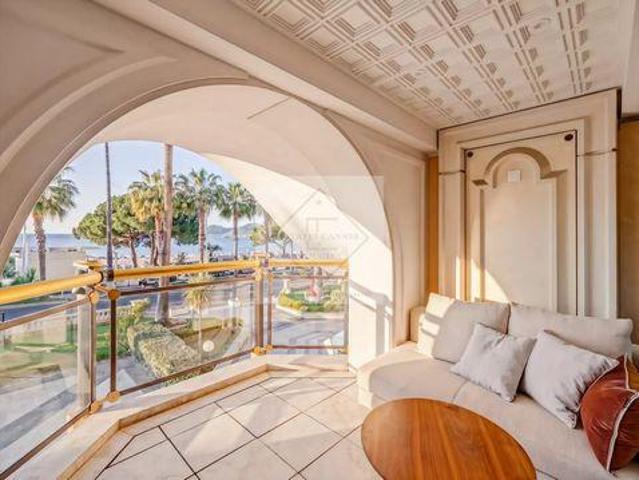 Appartement 2 chambres, Cannes Alpes 06400 DS103883870
