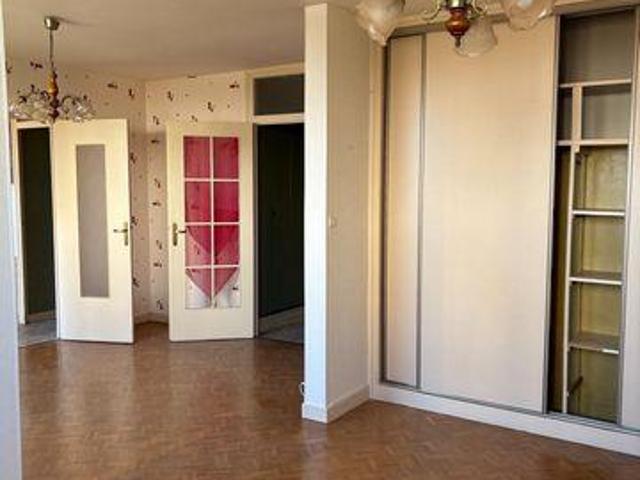 Appartement 2 chambres, Chalon Bourgogne 71100 DS102888006