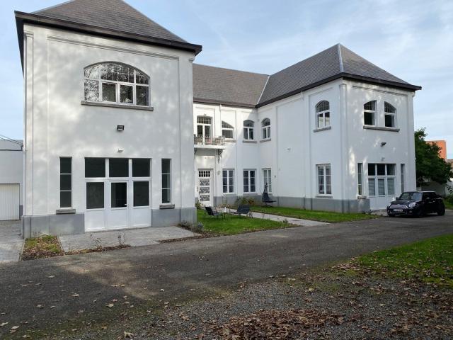 Appartement 2 chambres lumineux à Charleroi PEB B