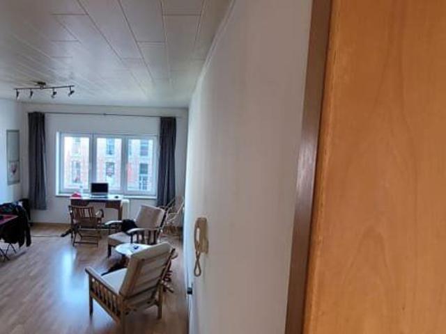 Appartement 2 chambres lumineux, centre de Mons
