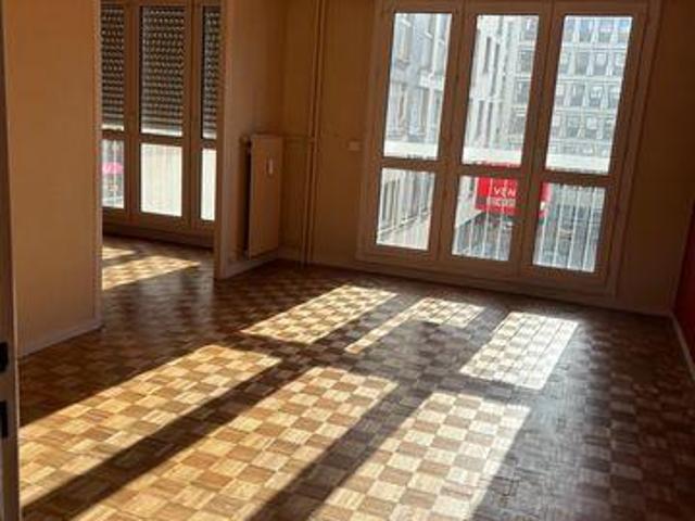 Appartement 2 chambres, Le Mans Pays de la Loire 72000 DS98348329