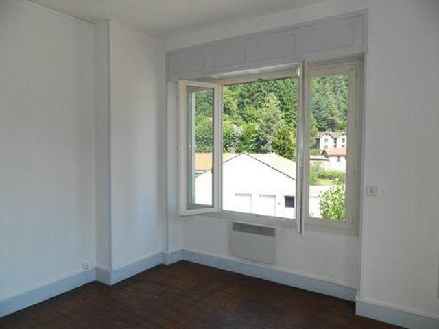 Appartement 2 chambres, Le Cheylard Rhône 07160 ES102058631