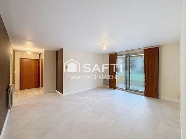 Appartement 2 chambres, Lons Franche 39000 DS98336891