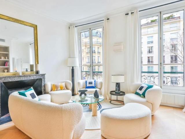 Appartement 2 chambres, Paris Paris 75007 DLS105411516