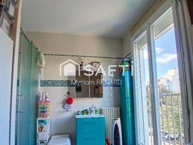 Appartement 2 chambres, Saintes Poitou 17100 DS101740746