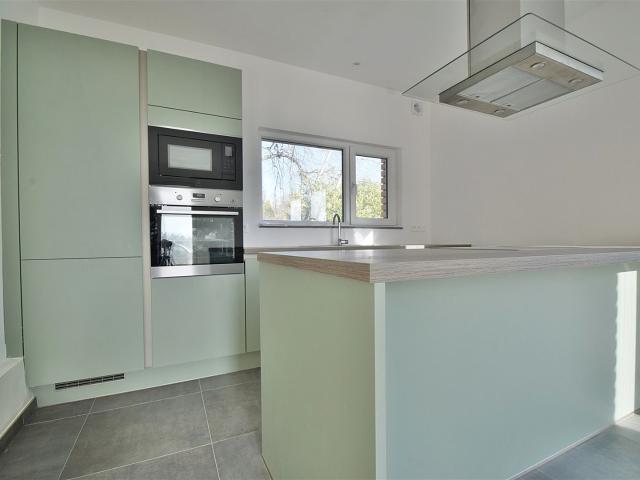 Appartement 2 chambres, terrasse, jardin et cave!