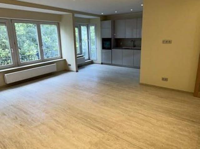Appartement 2 chambres, 110 m2, Molenbeek