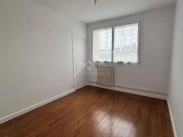 Appartement 3 pièces 61 m² 2 places de parking