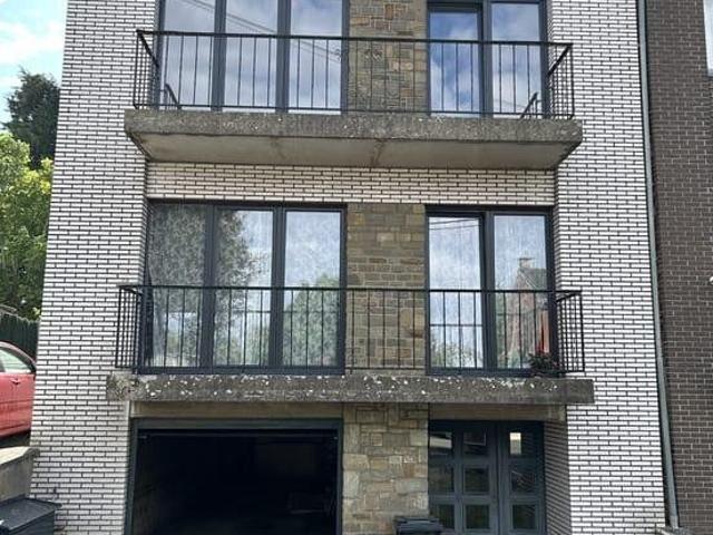 Appartement 2 chambres – 90 m² – Garage 2 voitures