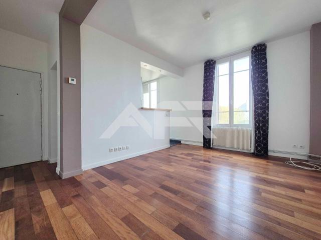 Appartement 2 Pices Chatou Les Landes