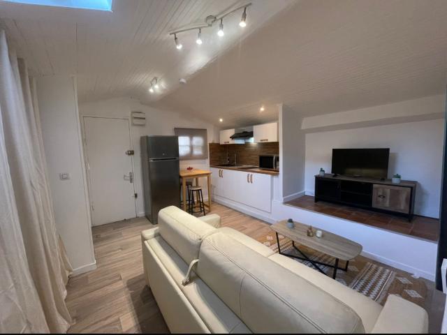Appartement 2 pièce s 1 chambre s 15.88 m²