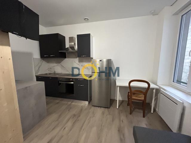 Appartement 2 pièce s 1 chambre s 21.98 m²