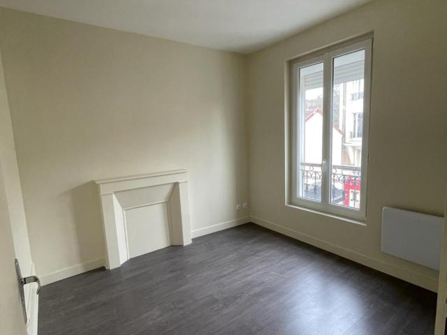 Appartement 2 pièce s 1 chambre s 28.21 m²