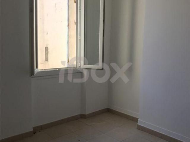 Appartement 2 pièce s 1 chambre s 32.85 m²