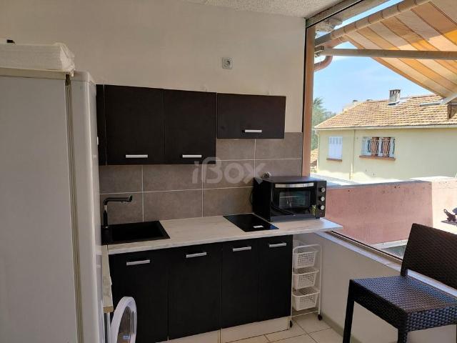 Appartement 2 pièce s 1 chambre s 32.96 m²