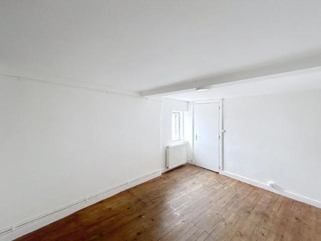 Appartement 2 pièce s 1 chambre s 33 m²
