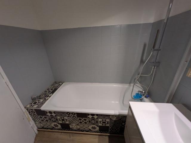 Appartement 2 pièce s 1 chambre s 34.13 m²