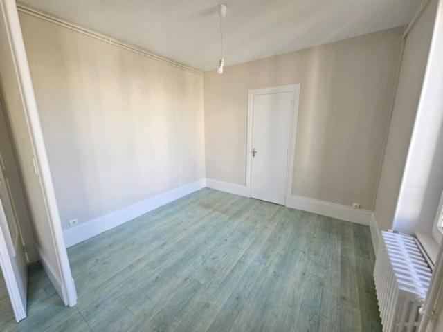 Appartement 2 pièce s 1 chambre s 38 m²