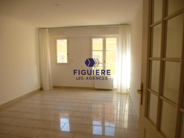 Appartement 2 pièce s 1 chambre s 42.31 m²