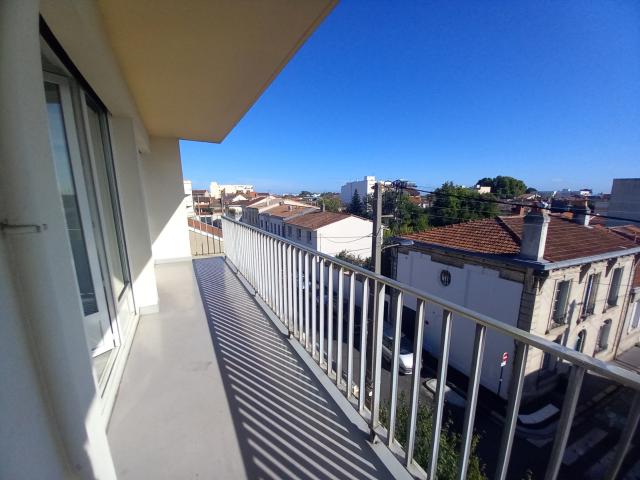 Appartement 2 pièce s 1 chambre s 44 m²