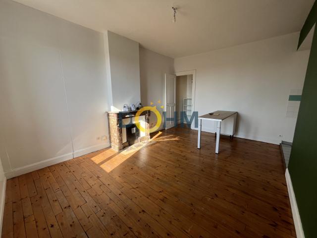 Appartement 2 pièce s 1 chambre s 46.7 m²