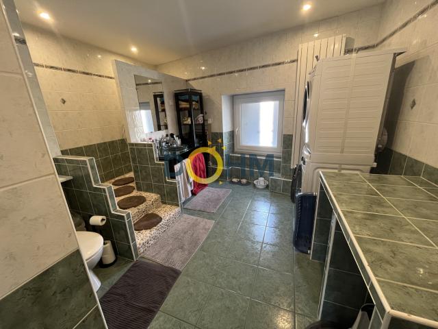 Appartement 2 pièce s 1 chambre s 46.82 m²