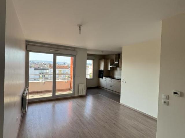 Appartement 2 pièce s 1 chambre s 46 m²