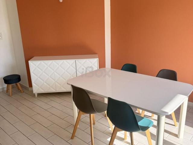 Appartement 2 pièce s 1 chambre s 54.7 m²