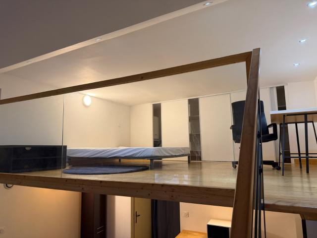 Appartement 2 pièce s 1 chambre s 56 m²