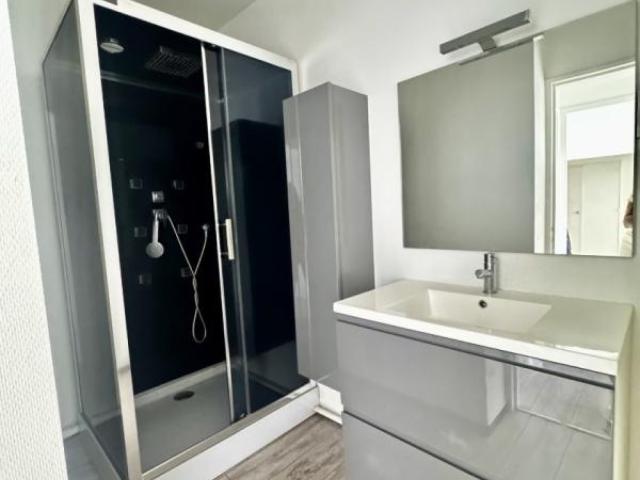 Appartement 2 pièce s 1 chambre s 56 m²