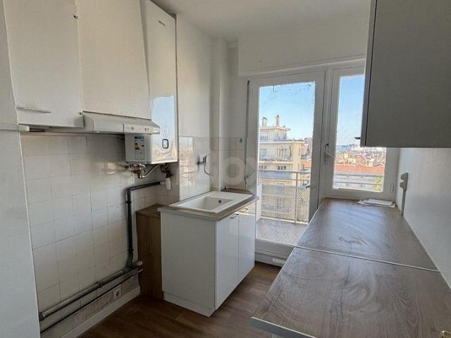 Appartement 2 pièce s 1 chambre s 63.7 m²