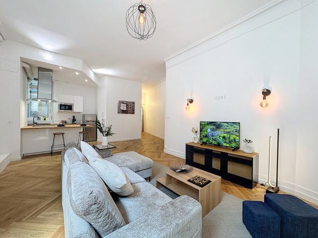 Appartement 2 pièce s 1 chambre s 70 m²