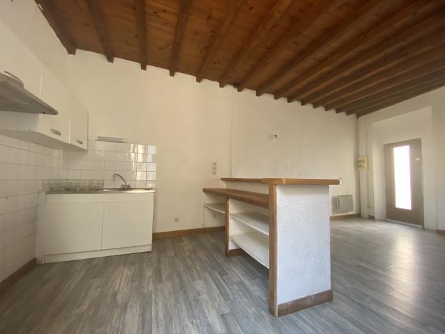 Appartement 2 pièce s 1 chambre s 77 m²