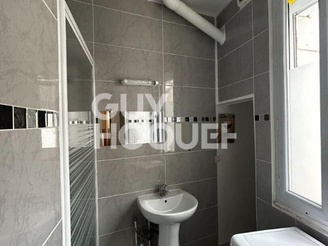 Appartement 2 pièce s 31 m2 à Châteaudun