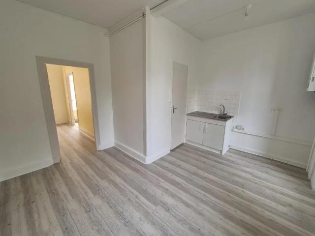 APPARTEMENT 2 pièce s 31m²