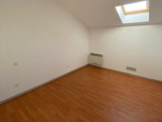 APPARTEMENT 2 pièce s 60m²