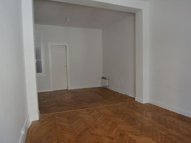 Appartement 2 pièce s 61.91 m2 BORDEAUX