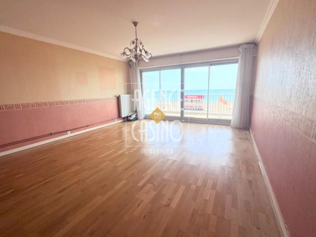 Appartement 2 pièce s Face mer 65.54 m2, Hotel de ville